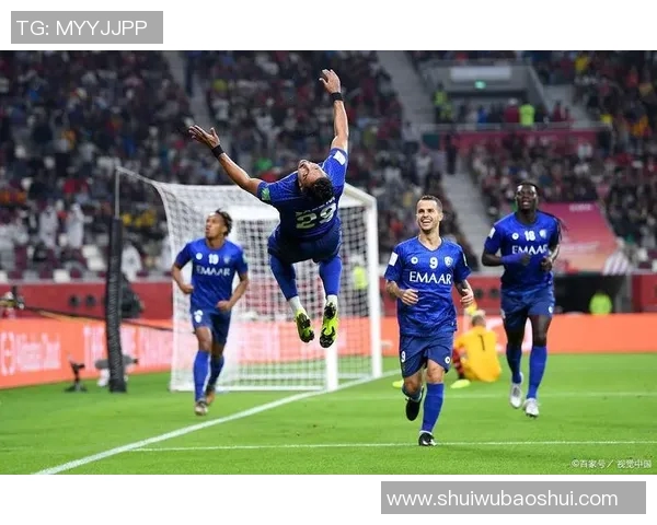 拉德与卡达西亚的激烈对决揭示足球战术的深层奥秘与精彩瞬间