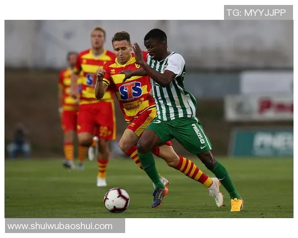 阿维斯与查维斯对决分析:战术布局与球员表现全面剖析 阿维斯与查维斯对决分析:战术布局与球员表现全面剖析