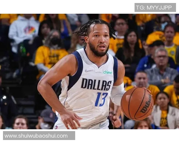 马尚布鲁克斯的篮球之路与成就探索:从新秀到明星的蜕变历程 马尚布鲁克斯的篮球之路与成就探索:从新秀到明星的蜕变历程