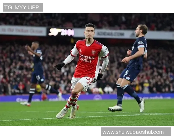 马丁内利的崛起之路:从青涩小将到球队核心的蜕变与成长 马丁内利的崛起之路:从青涩小将到球队核心的蜕变与成长