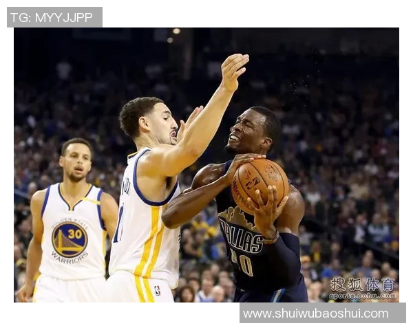 勇士与小牛激战正酣精彩视频直播尽在眼前不容错过