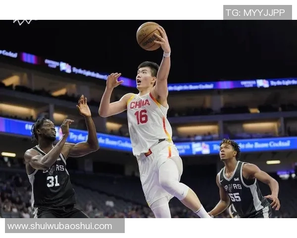 夏季联赛精彩对决马刺与76人激战正酣期待新星崭露头角